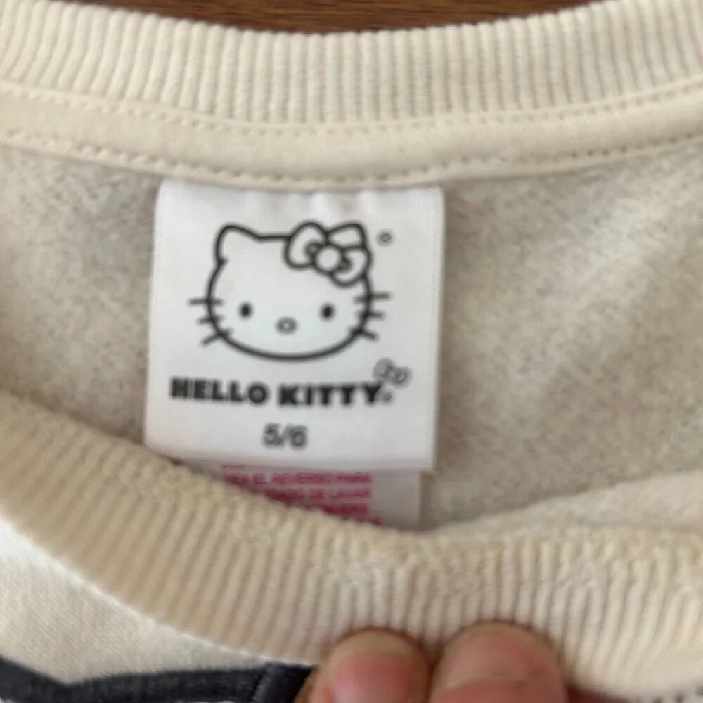 Hello Kitty Girls Size 5 Size 6 Fleece Sweatshirt Matching Sequin Skirt Outfit